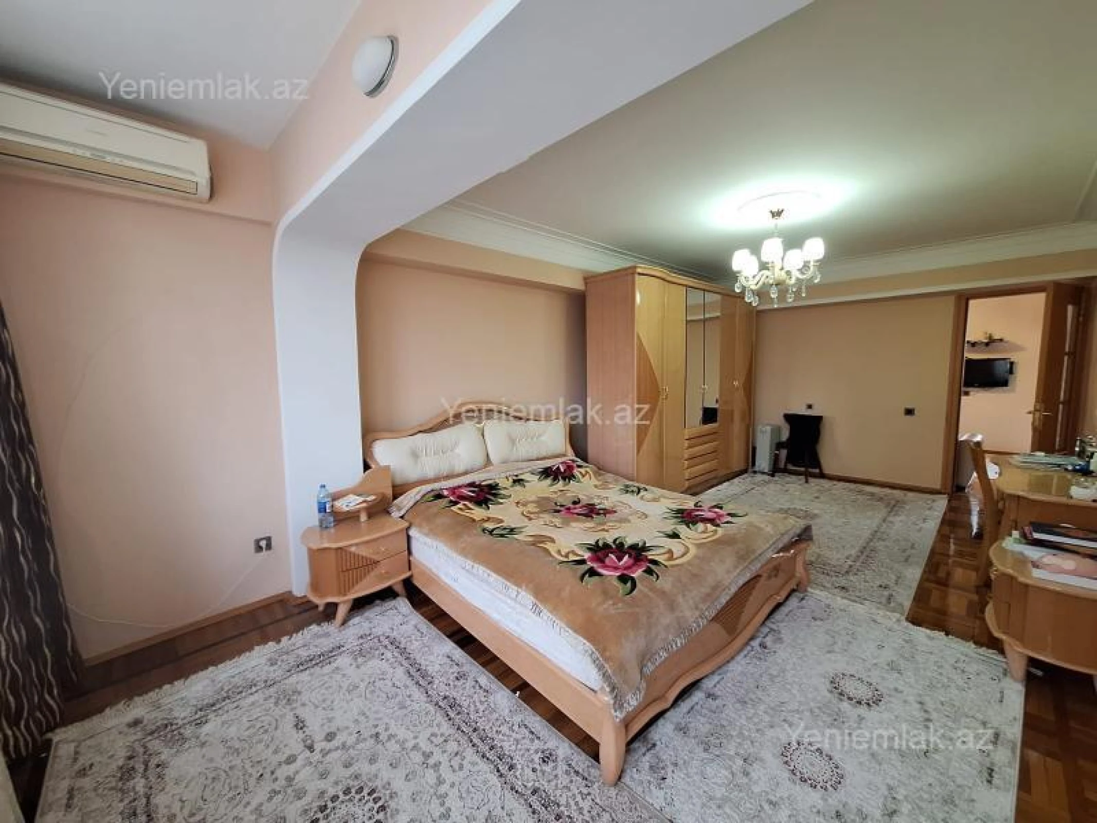 Satılır 2 otaqlı köhnə tikili 55 m²