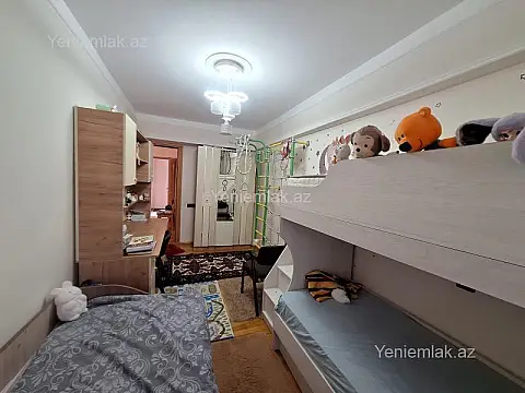 Satılır 2 otaqlı köhnə tikili 55 m²