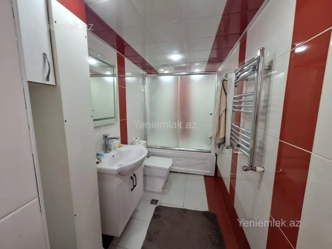 Satılır 2 otaqlı köhnə tikili 55 m²
