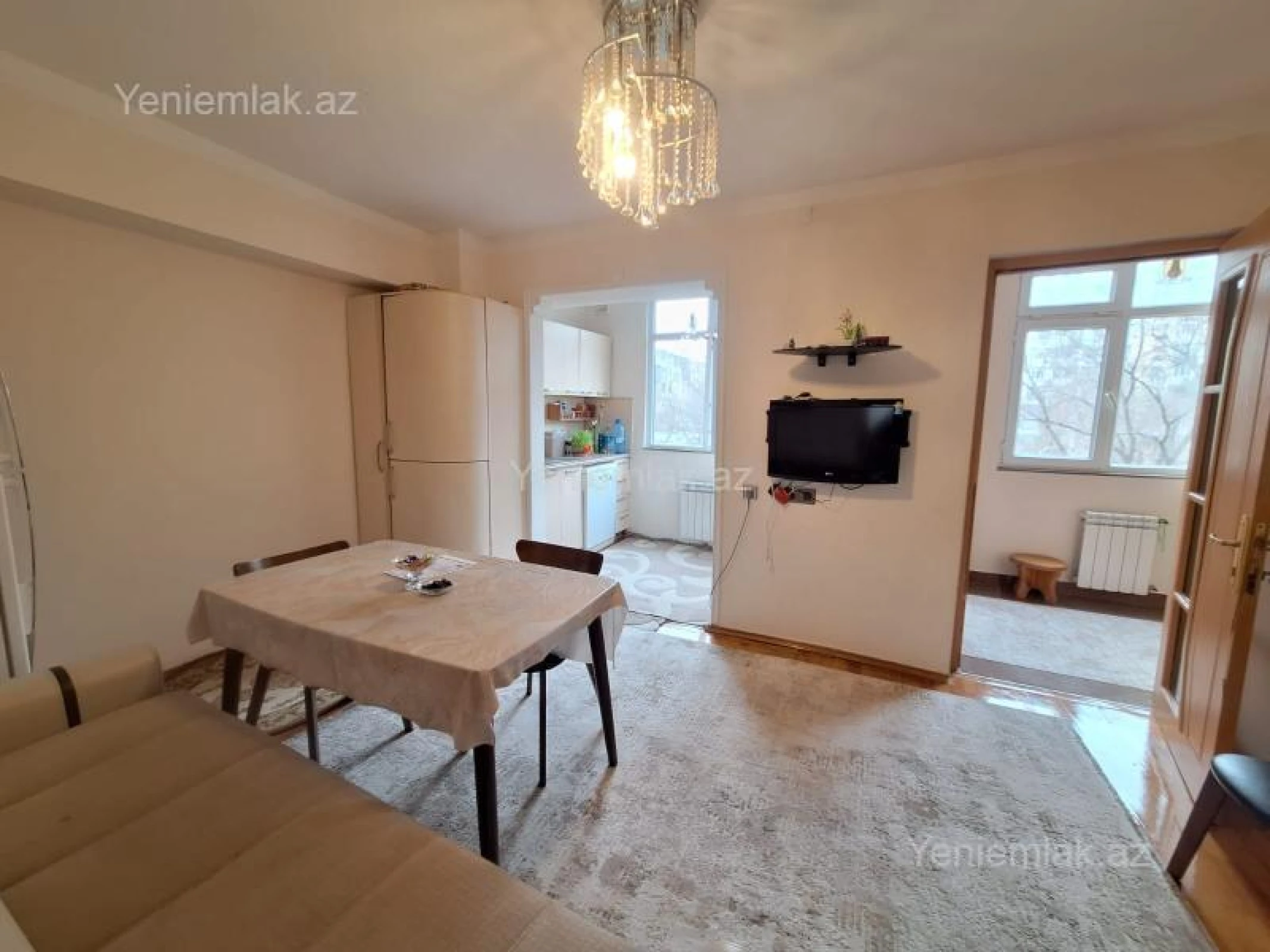 Satılır 2 otaqlı köhnə tikili 55 m²