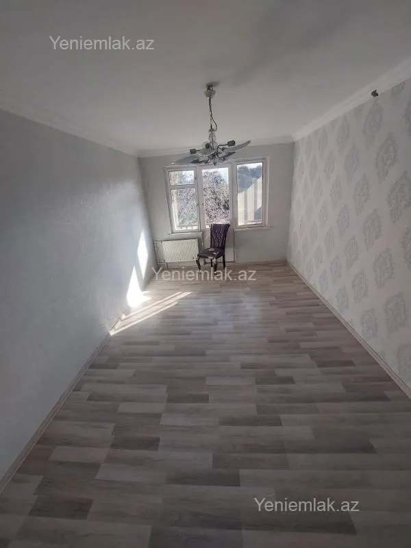 Satılır 3 otaqlı köhnə tikili 72 m²