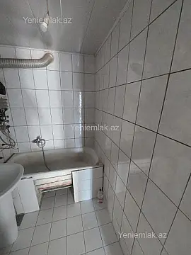 Satılır 3 otaqlı köhnə tikili 72 m²