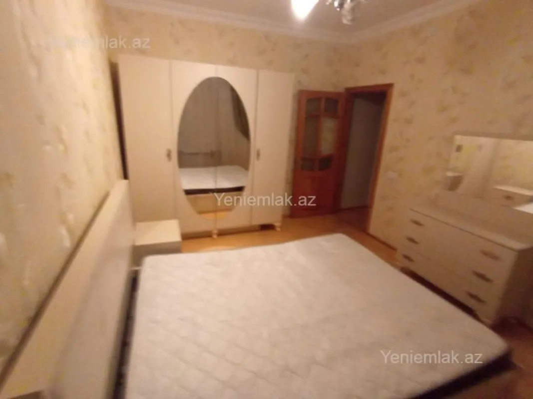 Satılır 3 otaqlı köhnə tikili 72 m²