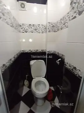 Satılır 3 otaqlı köhnə tikili 72 m²