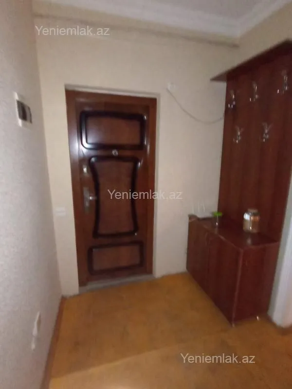 Satılır 3 otaqlı köhnə tikili 72 m²