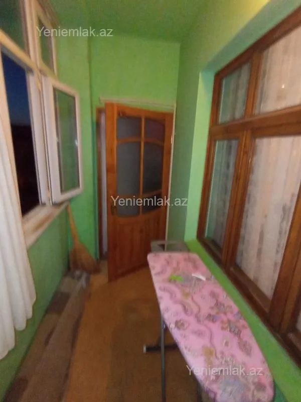 Satılır 3 otaqlı köhnə tikili 72 m²