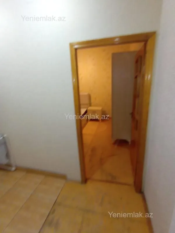Satılır 3 otaqlı köhnə tikili 72 m²
