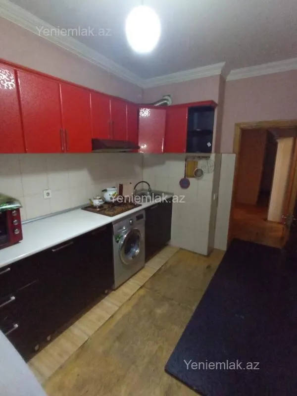 Satılır 3 otaqlı köhnə tikili 72 m²