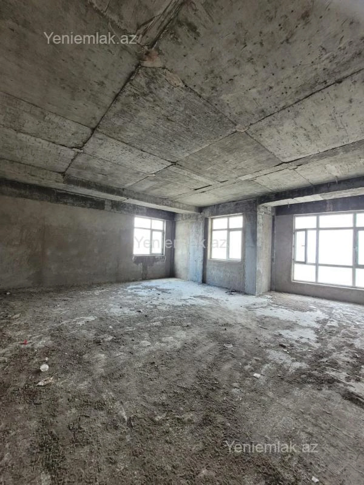 Satılır 4 otaqlı yeni tikili 176.5 m²