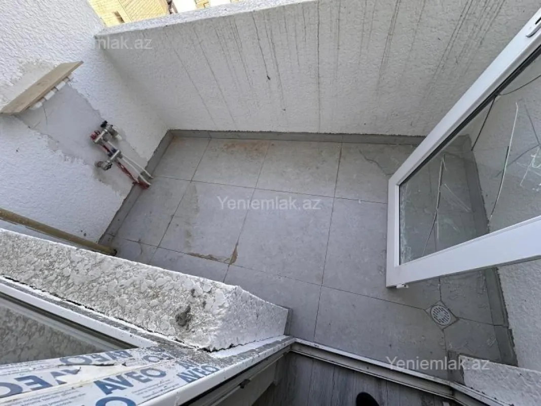 Satılır 3 otaqlı yeni tikili 70 m²
