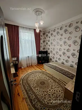 Satılır 5 otaqlı həyət evi 126 m²