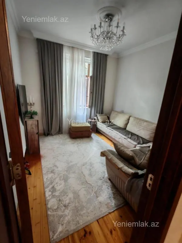 Satılır 5 otaqlı həyət evi 126 m²