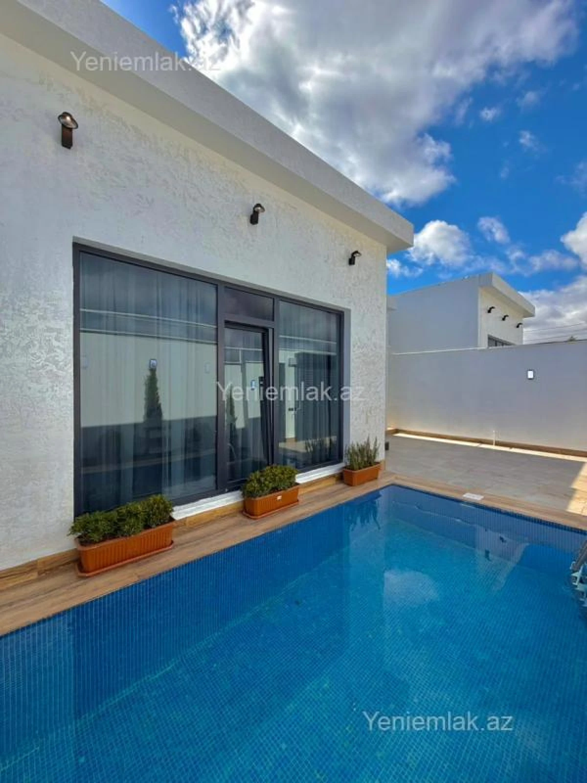 Satılır 4 otaqlı həyət evi 120 m²