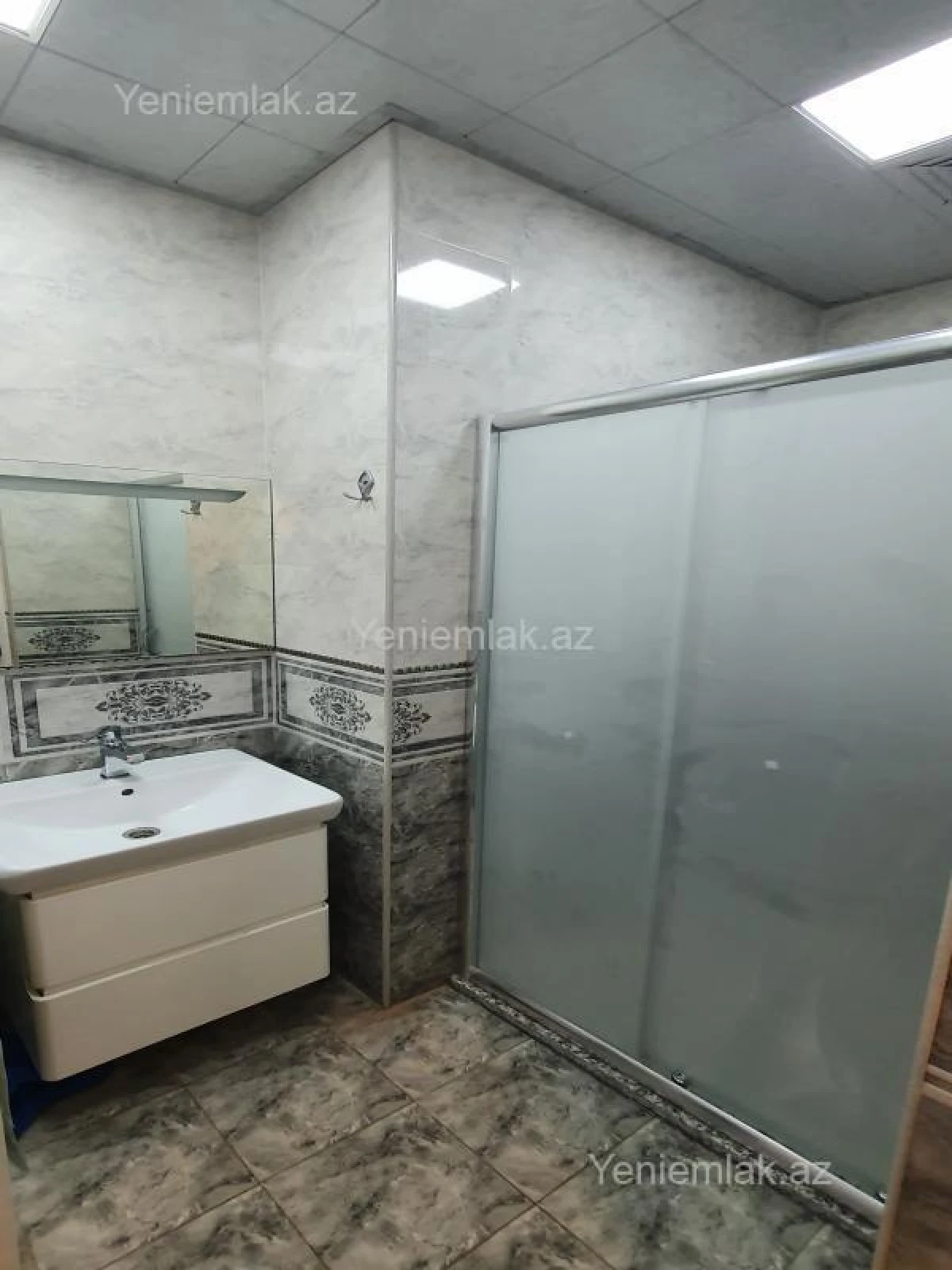 Satılır 3 otaqlı yeni tikili 102 m²