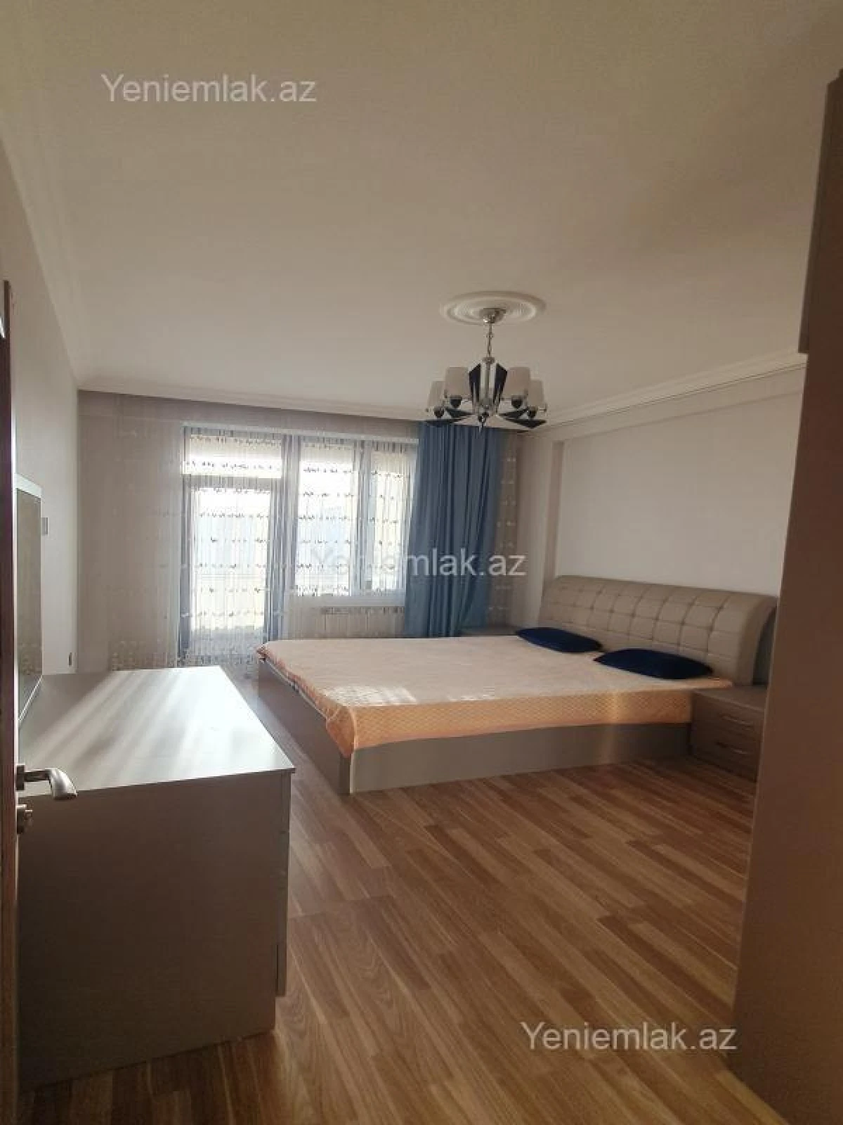 Satılır 3 otaqlı yeni tikili 102 m²