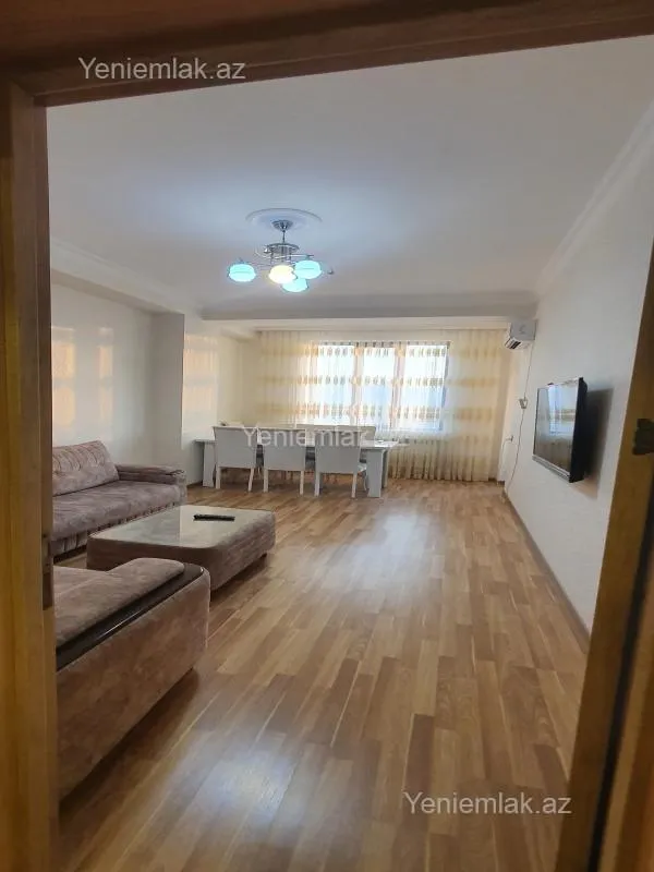 Satılır 3 otaqlı yeni tikili 102 m²
