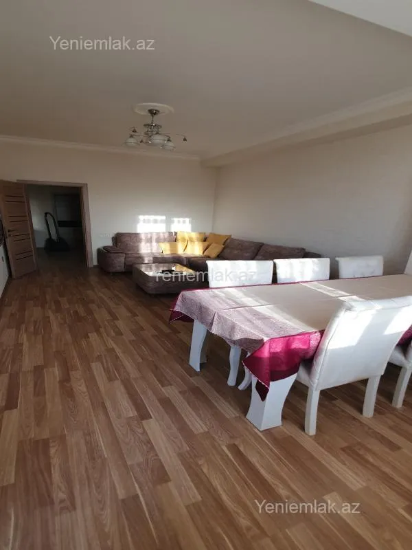 Satılır 3 otaqlı yeni tikili 102 m²
