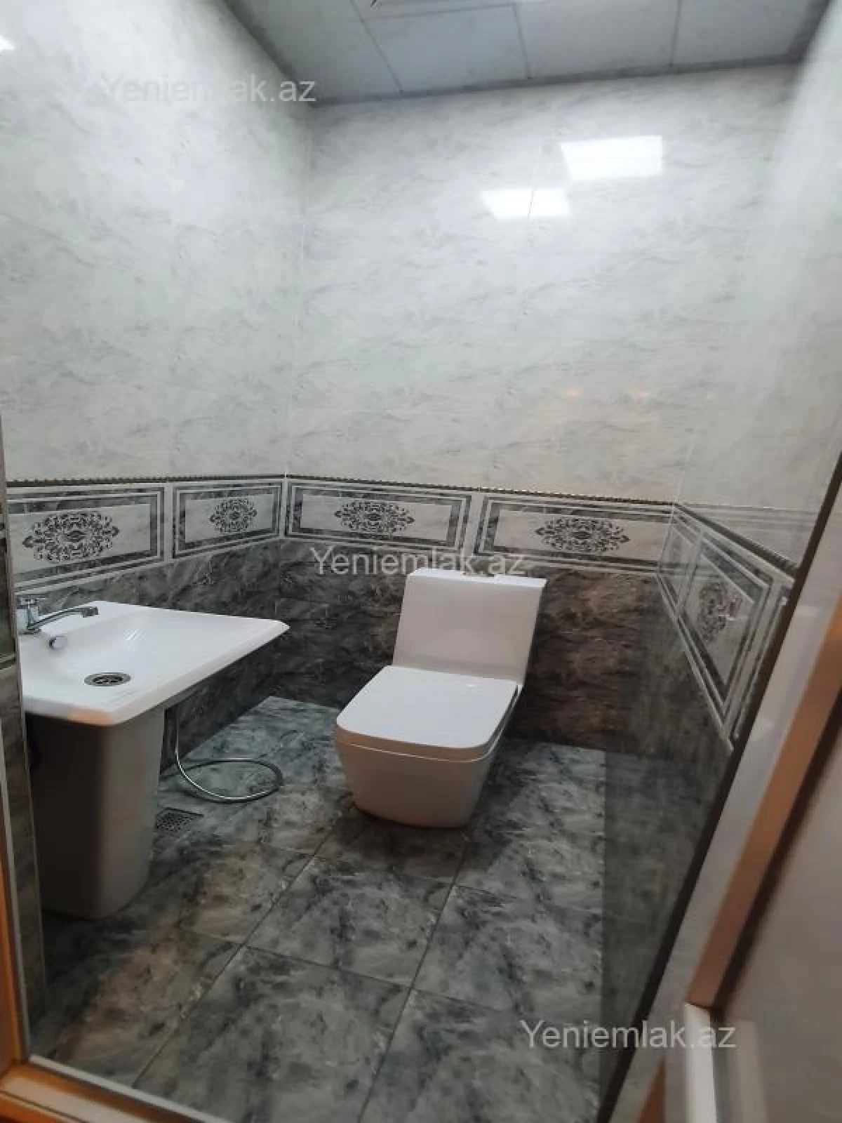 Satılır 3 otaqlı yeni tikili 102 m²