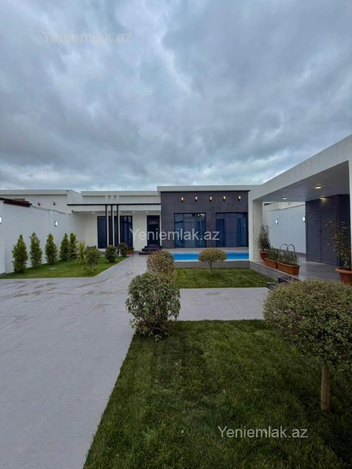 Satılır 4 otaqlı həyət evi 170 m²