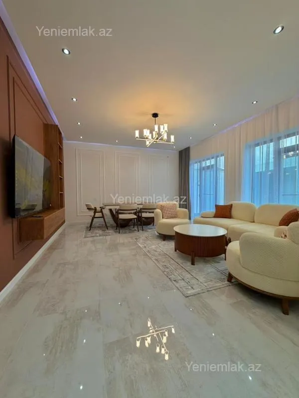 Satılır 4 otaqlı həyət evi 170 m²