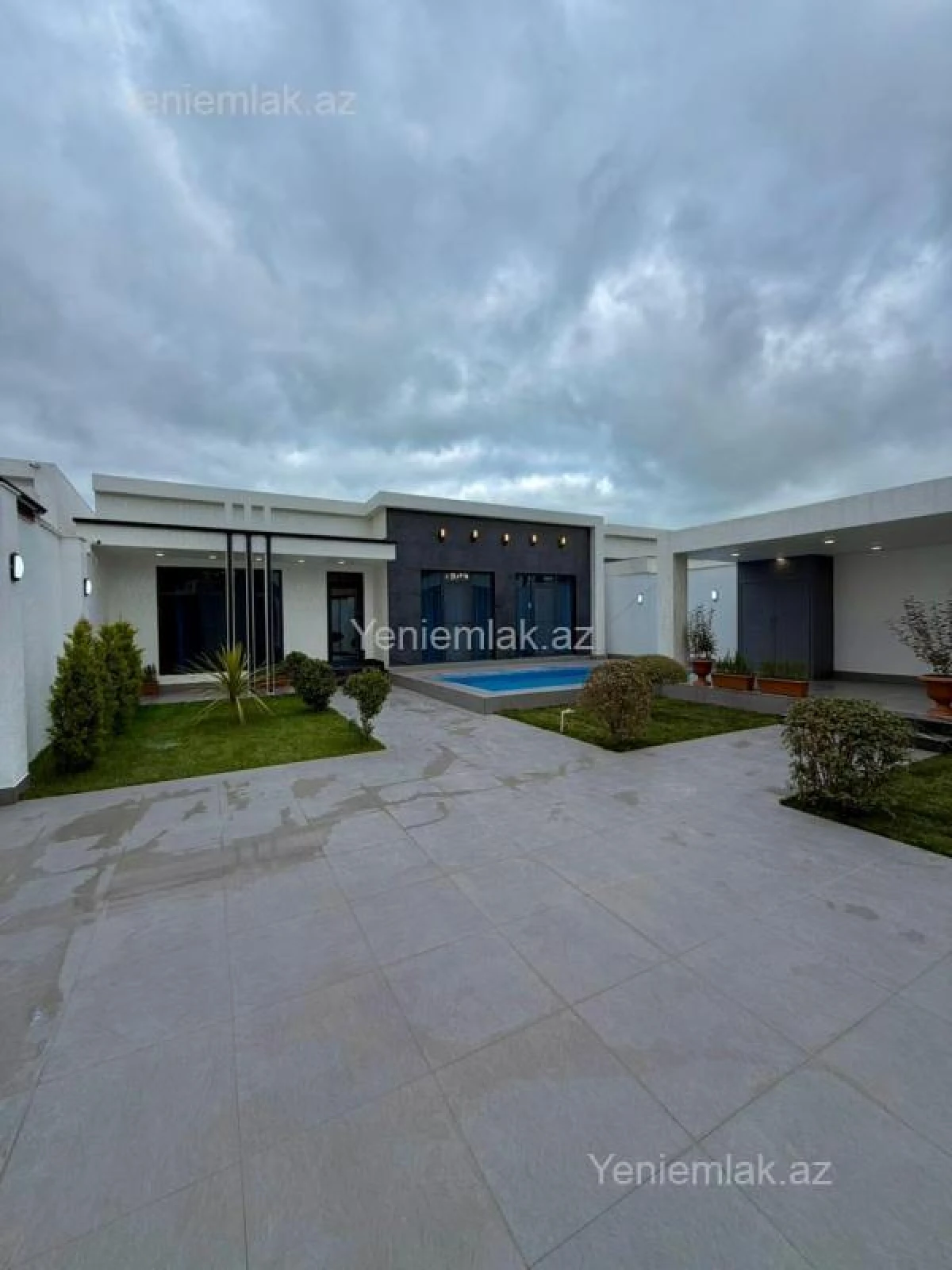 Satılır 4 otaqlı həyət evi 170 m²