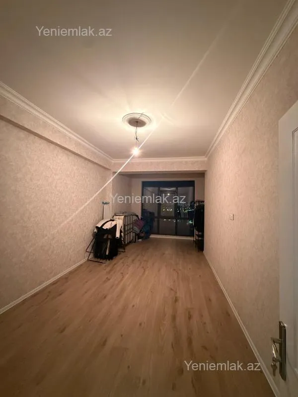 Satılır 2 otaqlı yeni tikili 75 m²