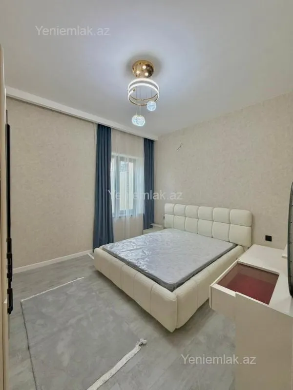 Satılır 4 otaqlı həyət evi 160 m²