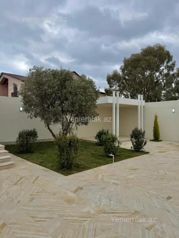 Satılır 4 otaqlı həyət evi 160 m²