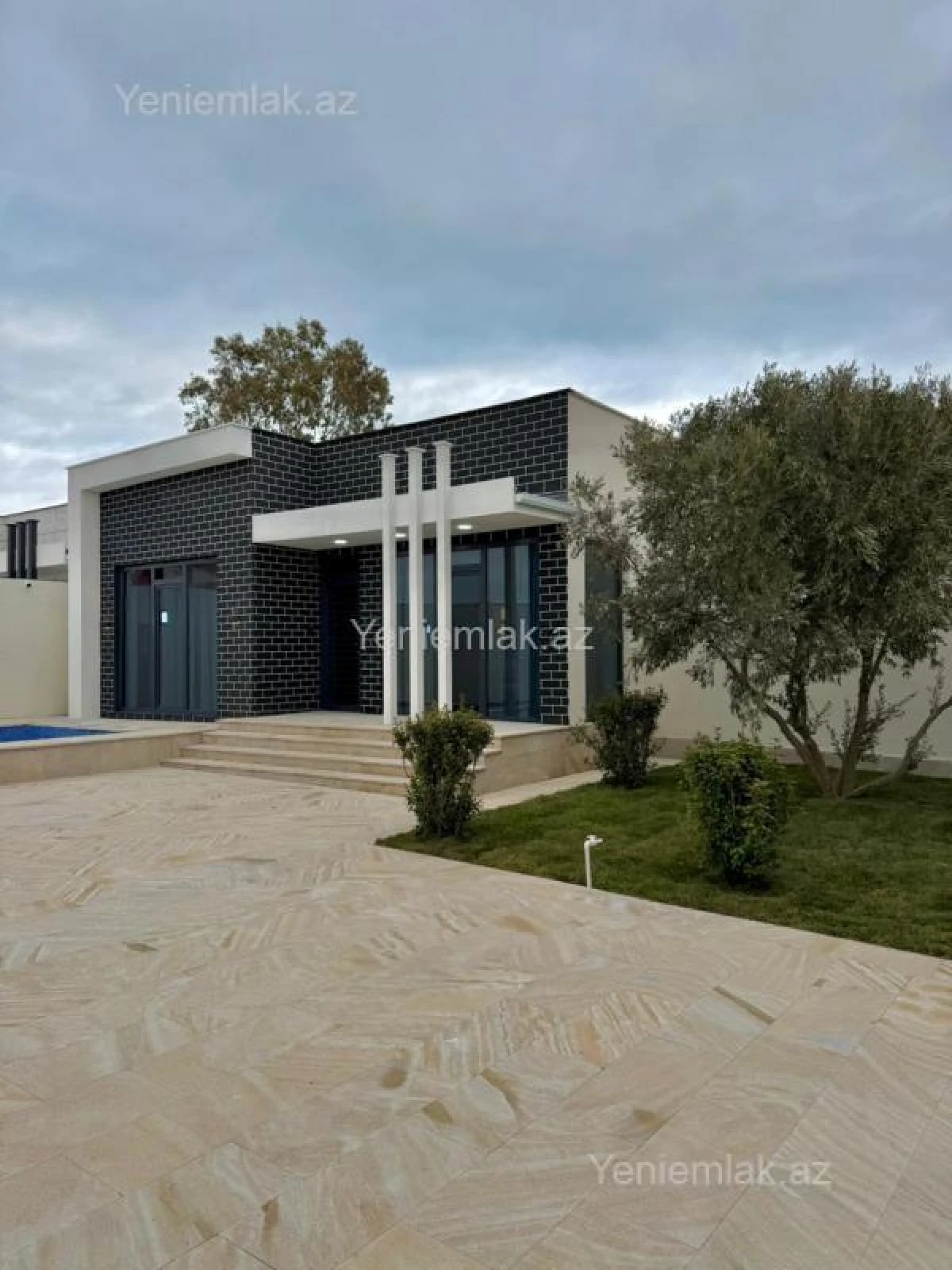 Satılır 4 otaqlı həyət evi 160 m²