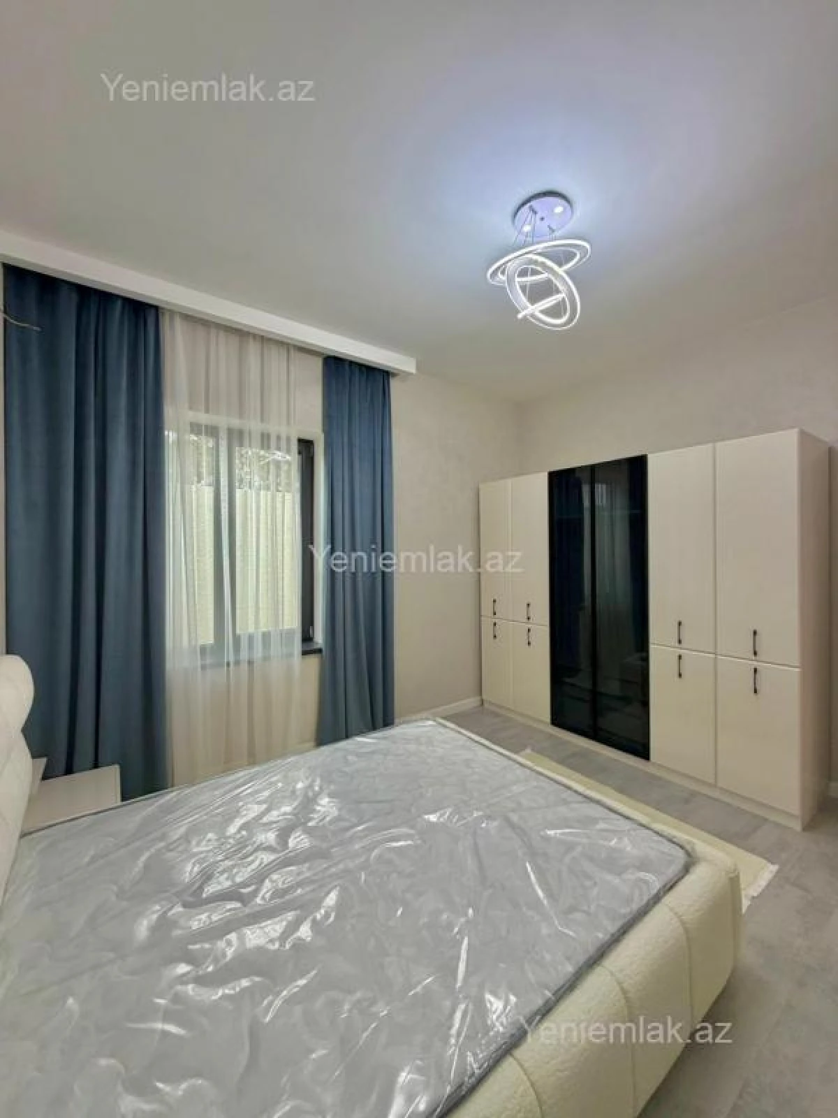 Satılır 4 otaqlı həyət evi 160 m²