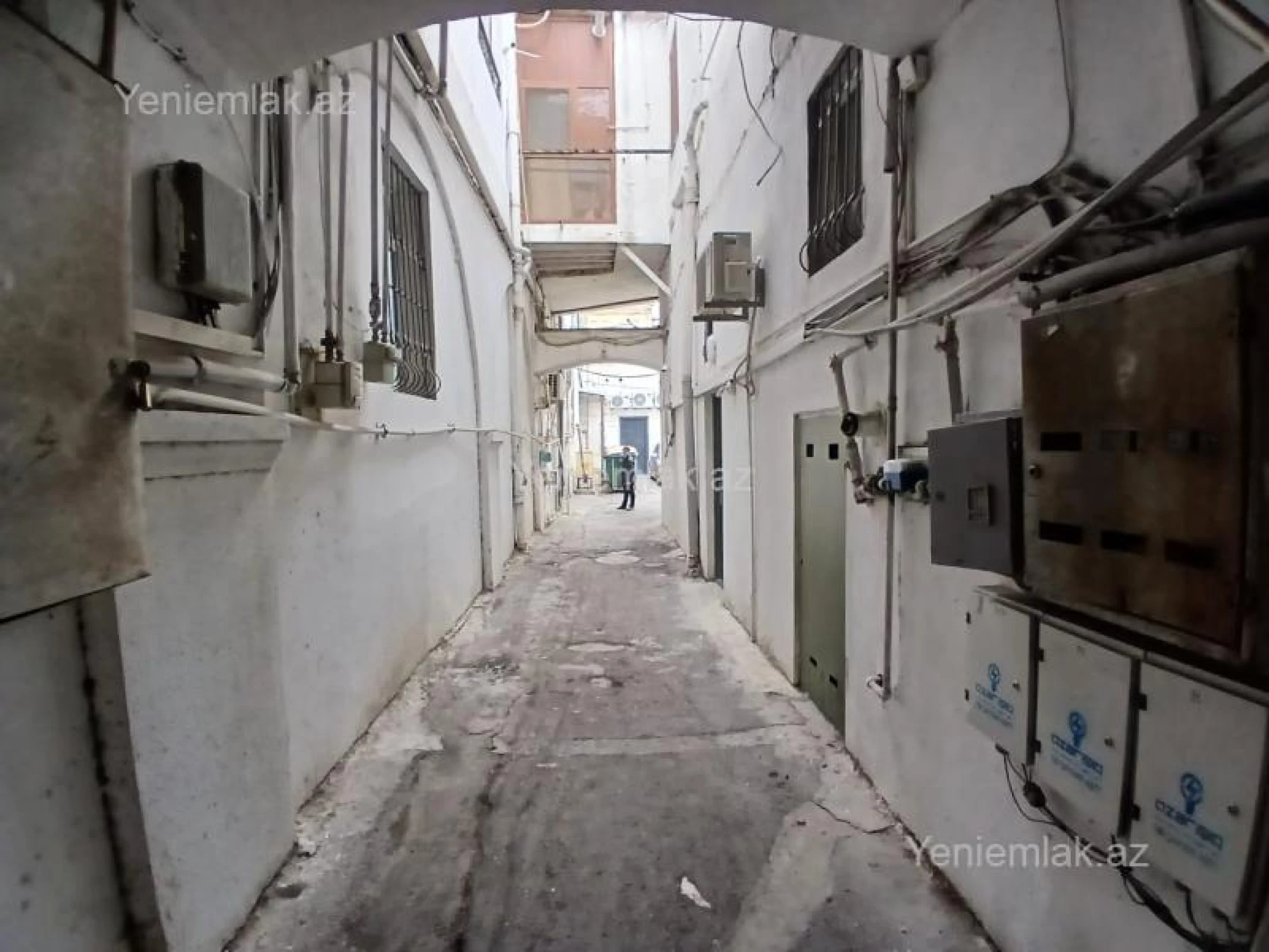 Satılır 2 otaqlı köhnə tikili 57 m²