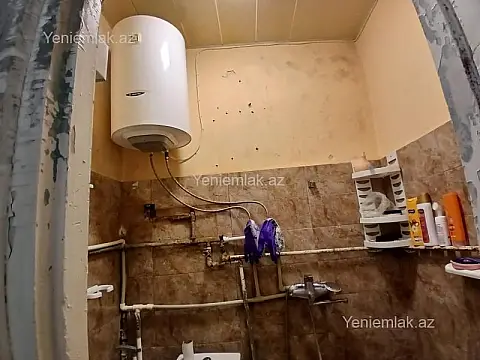 Satılır 2 otaqlı köhnə tikili 57 m²