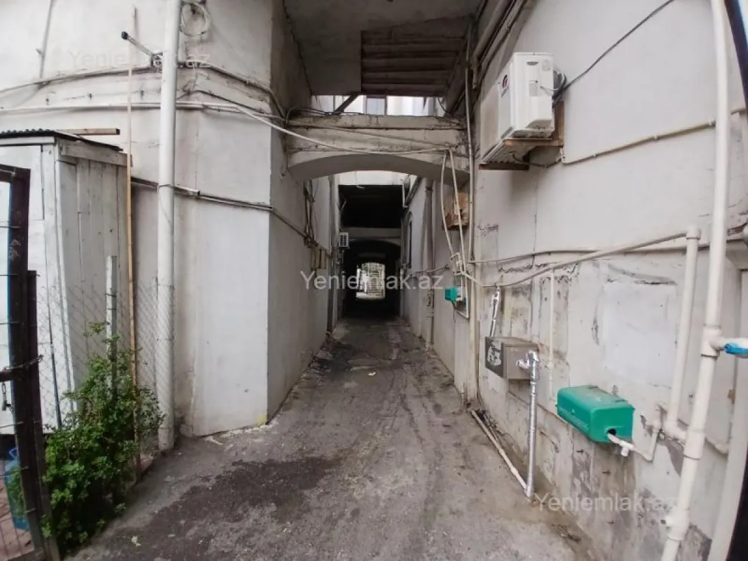 Satılır 2 otaqlı köhnə tikili 57 m²