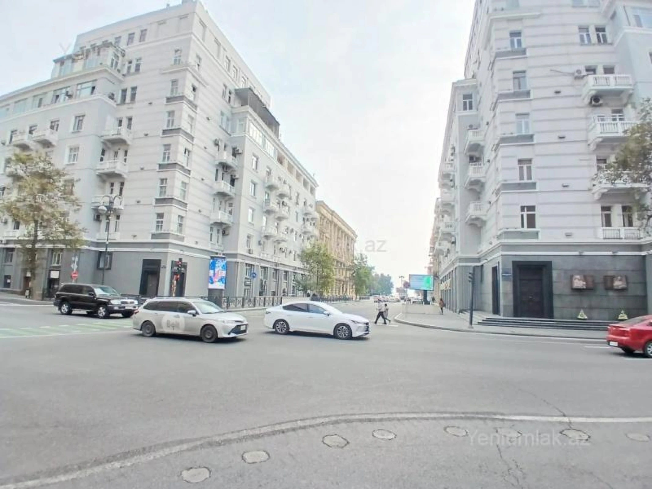 Satılır 2 otaqlı köhnə tikili 57 m²