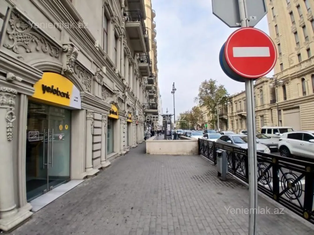 Satılır 2 otaqlı köhnə tikili 57 m²