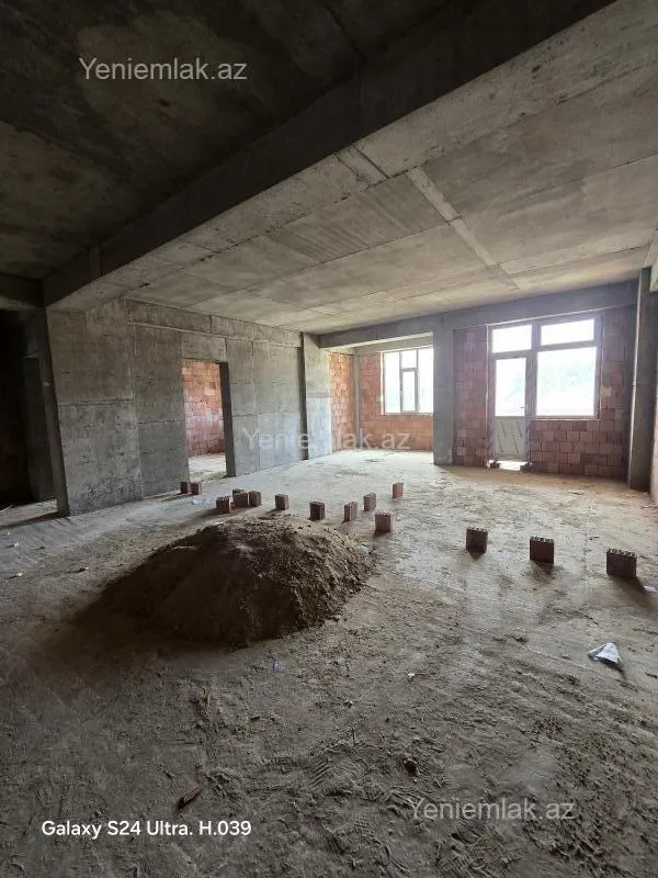Satılır 2 otaqlı yeni tikili 110 m²