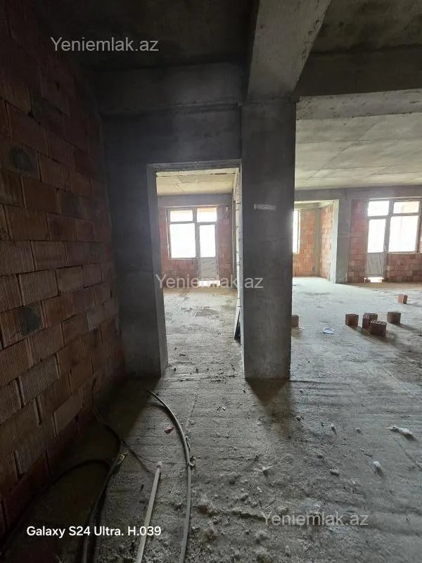 Satılır 2 otaqlı yeni tikili 110 m²
