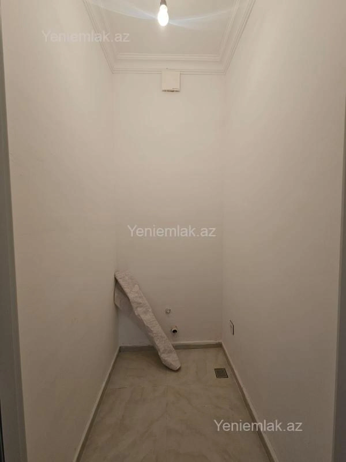 Satılır 2 otaqlı yeni tikili 95 m²