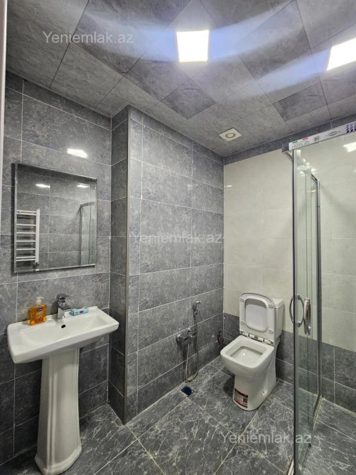 Satılır 2 otaqlı yeni tikili 95 m²