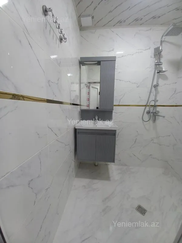 Satılır 3 otaqlı köhnə tikili 60 m²