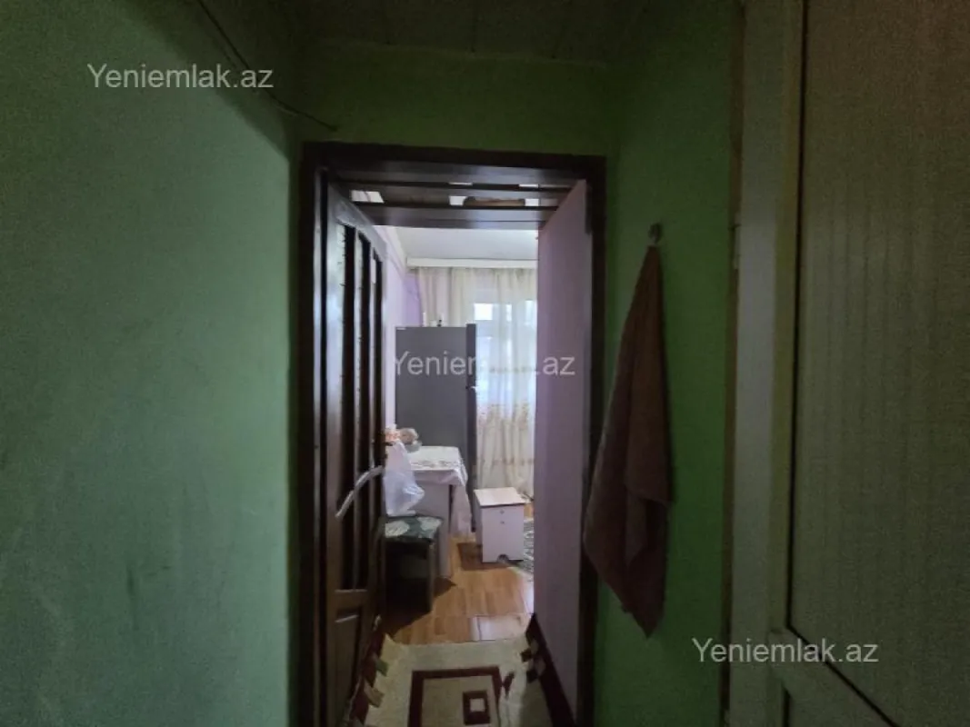 Satılır 1 otaqlı köhnə tikili 30 m²