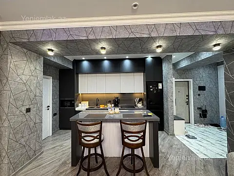 Satılır 3 otaqlı yeni tikili 100 m²