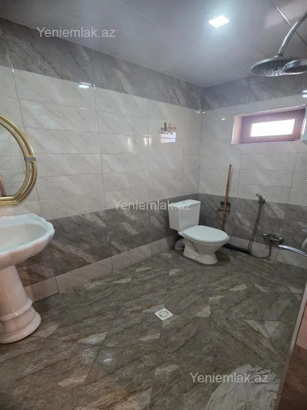 Satılır 4 otaqlı həyət evi 100 m²