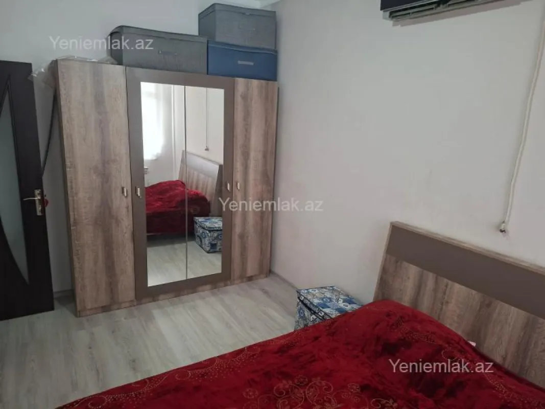 Satılır 3 otaqlı həyət evi 200 m²