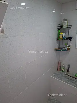 Satılır 3 otaqlı həyət evi 200 m²