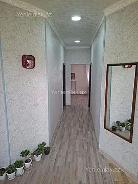 Satılır 3 otaqlı həyət evi 200 m²