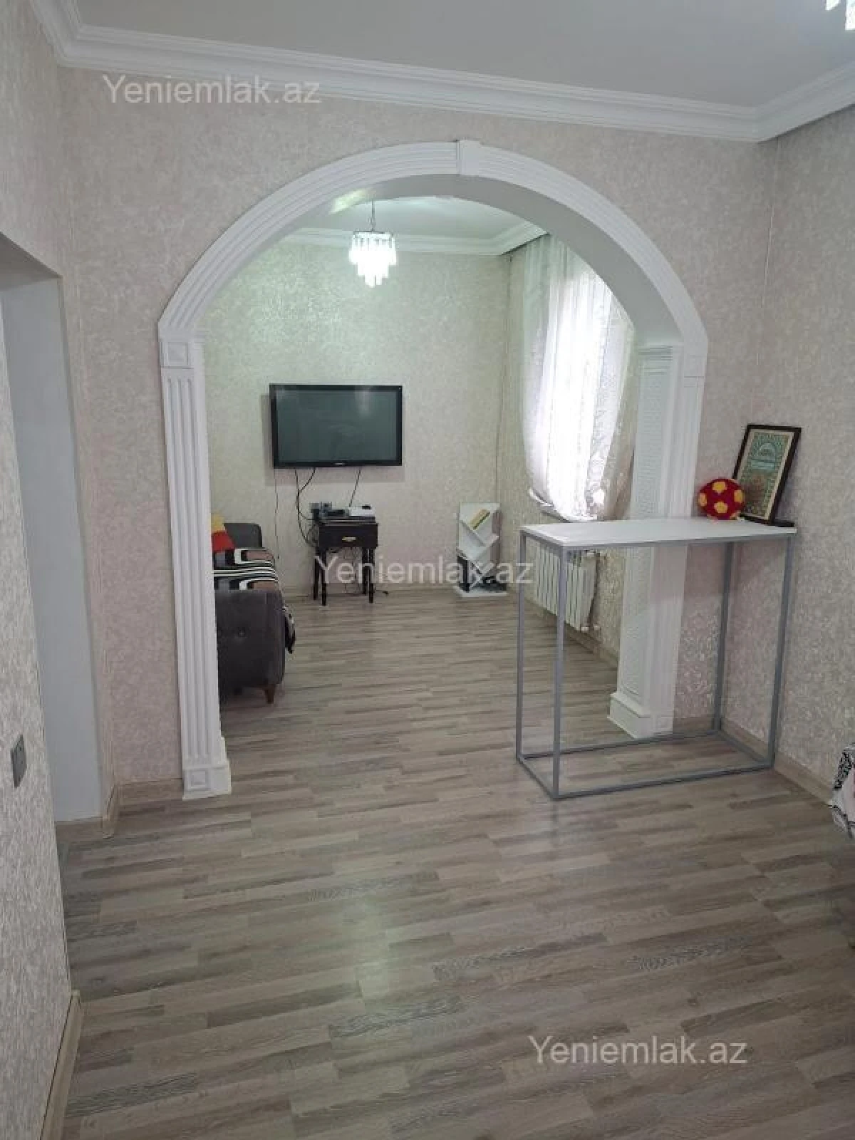 Satılır 3 otaqlı həyət evi 200 m²