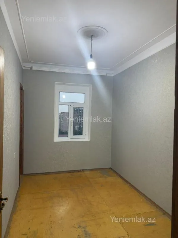 Satılır 2 otaqlı köhnə tikili 40 m²