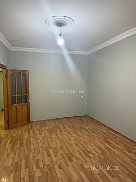Satılır 2 otaqlı köhnə tikili 40 m²