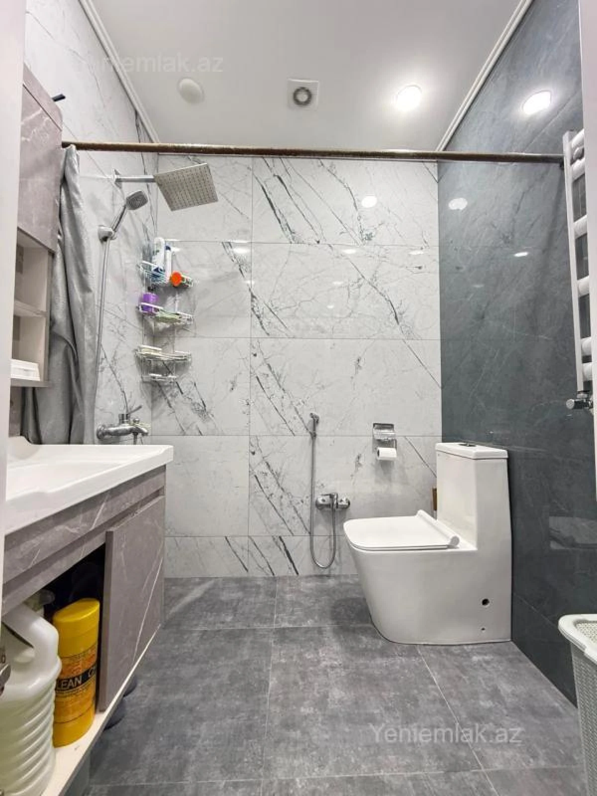 Satılır 2 otaqlı yeni tikili 60 m²